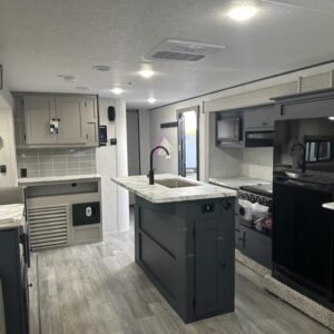 2025 Coachmen Apex 293 RLDS, 7800 lbs GVWR