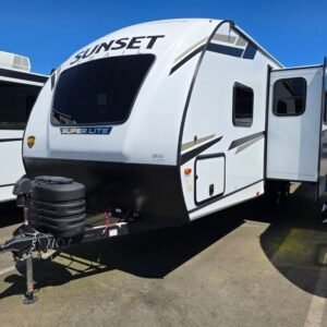 2024 Crossroads Sunset Trail Super Lite SS222RB (PET-RVC-0084)