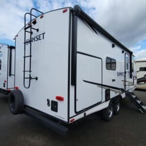 2024 Crossroads Sunset Trail Super Lite SS222RB (PET-RVC-0086)
