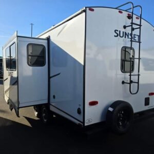 2024 Crossroads Sunset Trail Super Lite SS212RB (PET-RVC-0090)