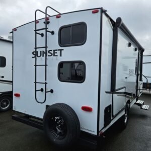 2024 Crossroads Sunset Trail Super Lite SS188BH (PET-RVC-0094)