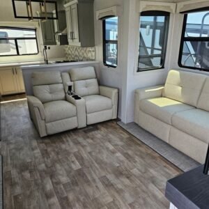2024 Crossroads Redwood RW4001LK